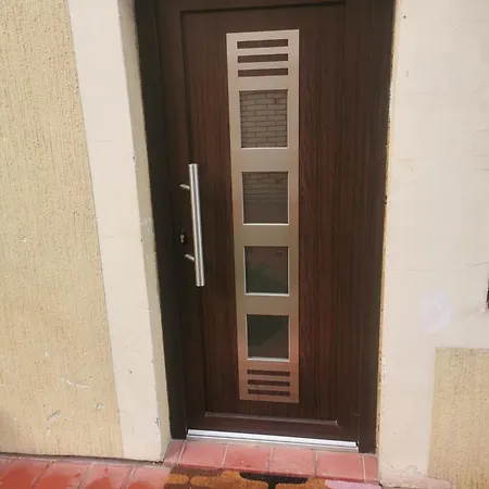 Airport Nest Belgrade Apartment Exterior photo