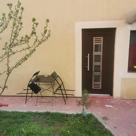 Airport Nest Belgrade Apartment Exterior photo